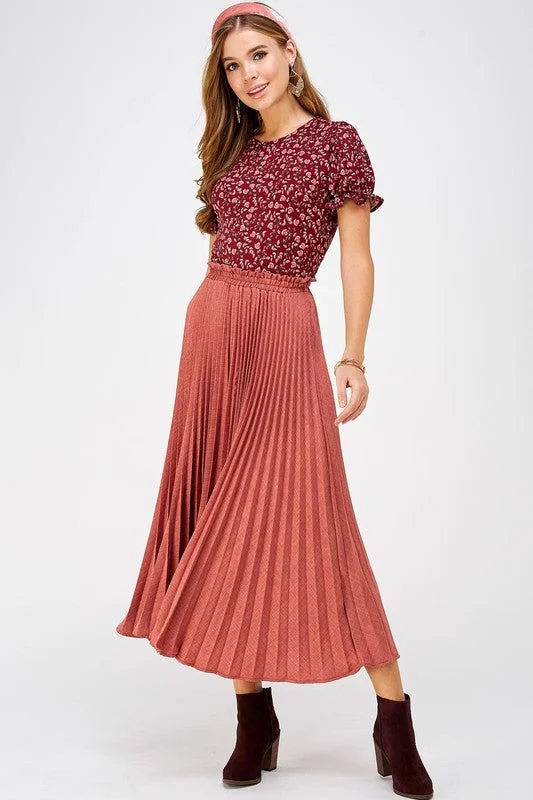 Nora Pleated Skirt in Brick