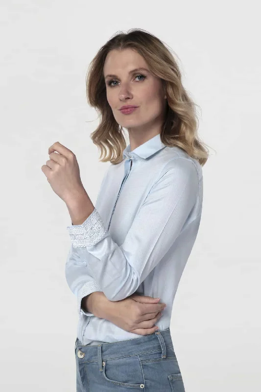 Women's Classic Slim Fit Shirt