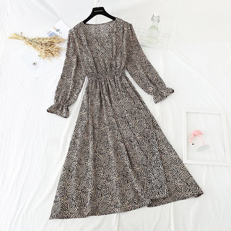 Korean vintage floral dress looks thin with ruffle sleeves  4843