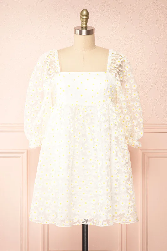 Bina | White Babydoll Dress w/ Daisies