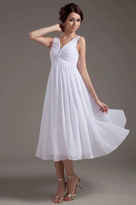 White Chiffon V-neck Open Back Beach Wedding Dresses W8